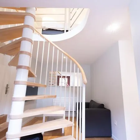 Studio-duplex Tower
